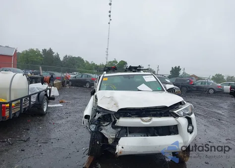 2015 Toyota 4Runner Sr5/Limited from USA, damaged, VIN JTEZU5JR1F5100542